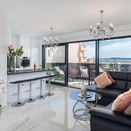 Summer Breeze Okrug Gornji 트로기르