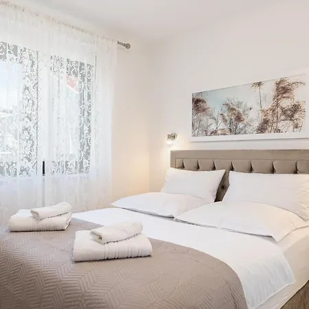 Summer Breeze Okrug Gornji شقة *