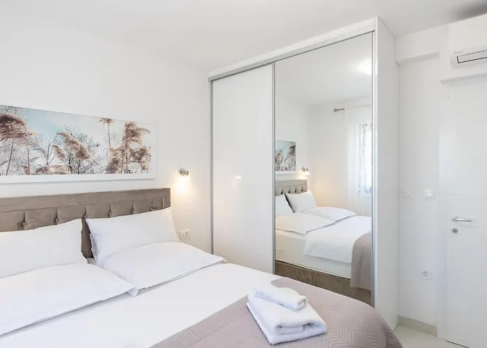 Apartman Summer Breeze Okrug Gornji