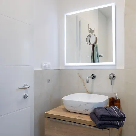 Apartamento Summer Breeze Okrug Gornji